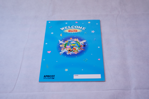 Welcome to the Learning World Blue Book　アプリコット出版